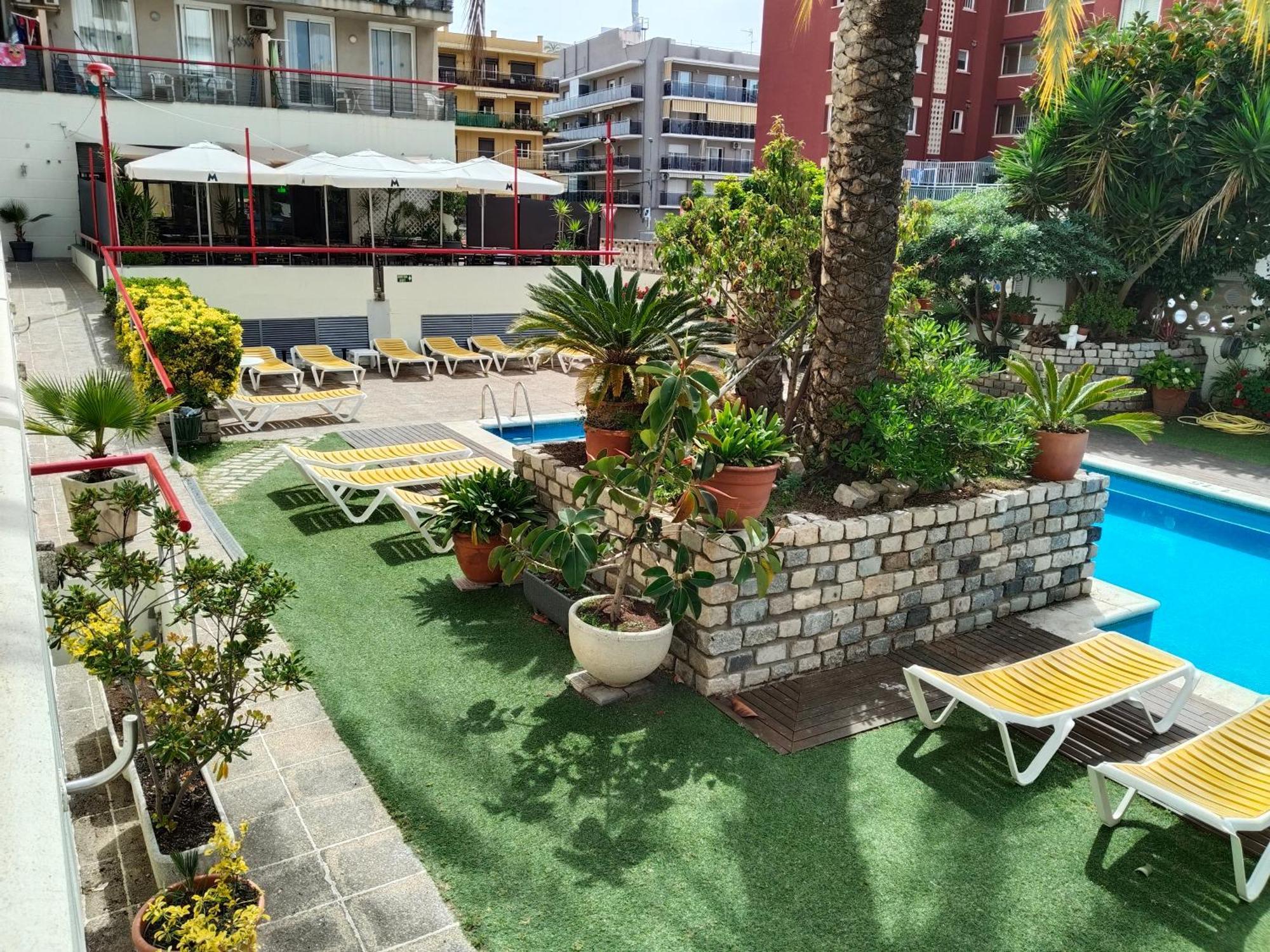 Apartaments Mar Blau Calella Exterior foto